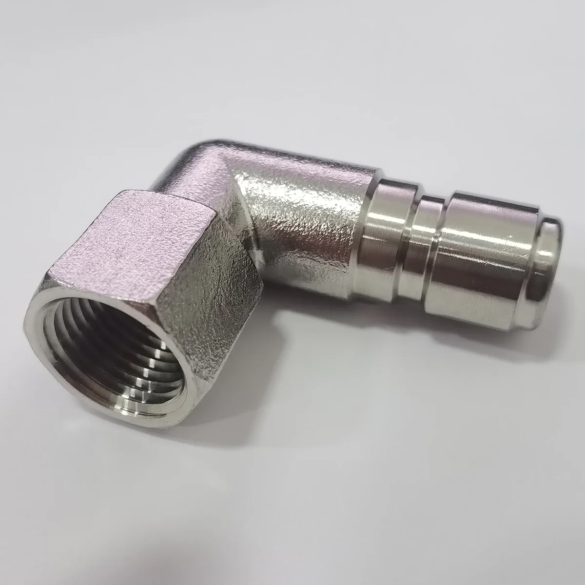 90 Degree Male Quick Disconnect - 1/2" Female NPT - Image 2